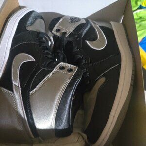 Womens size 10 air jordan 1 retro high og